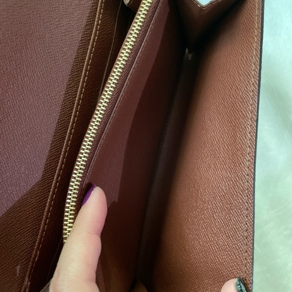 Louis Vuitton Monogram Sarah Long Wallet 🤎 - Picture 16 of 17